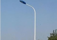Cột đèn đường bằng thép mạ kẽm 30m cho chiếu sáng đường khu vực dân cư