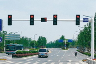 Cực tín hiệu giám sát giao thông được mạ kẽm nhúng nóng hình côn để băng qua đường