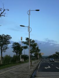 Cột đèn đường ngoài trời 15m cho chiếu sáng khu dân cư