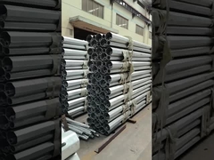 Cột thép galvanized trong đóng gói tốt